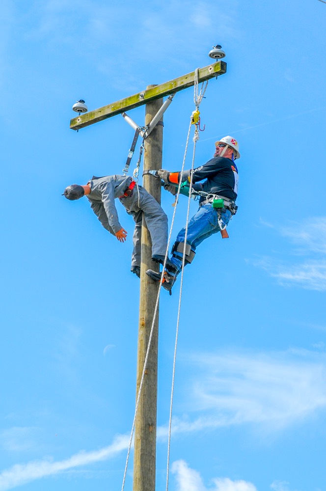 Linemen to the Rescue, by Jim Hagen